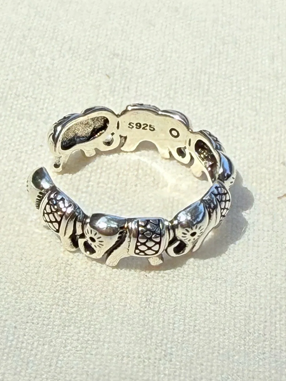 Sterling Silver Textured Band Ring - S925
